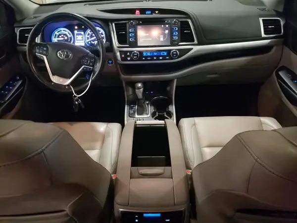 5TDJGRFH0KS076125 2019 TOYOTA HIGHLANDER - Image 8