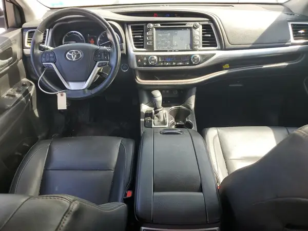 5TDJGRFH1HS028335 2017 TOYOTA HIGHLANDER - Image 8