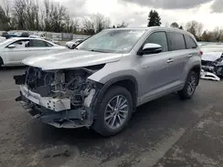 5TDJGRFH1HS030764 2017 TOYOTA HIGHLANDER