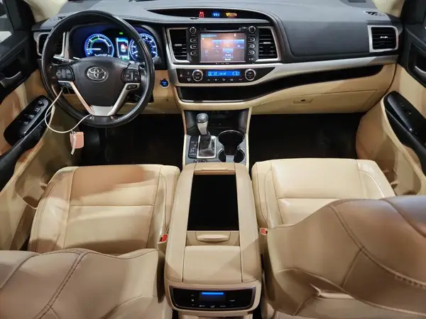 5TDJGRFH1HS035818 2017 TOYOTA HIGHLANDER - Image 8