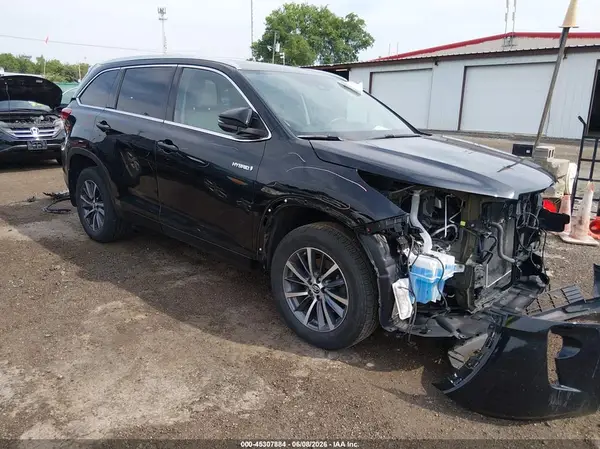 5TDJGRFH1JS037039 2018 TOYOTA HIGHLANDER - Image 1