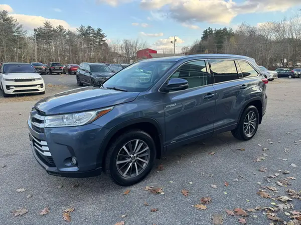 5TDJGRFH1JS037638 2018 TOYOTA HIGHLANDER - Image 2