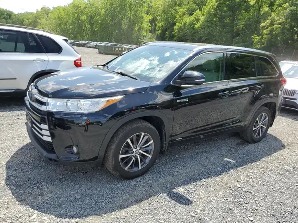 5TDJGRFH1JS038904 2018 TOYOTA HIGHLANDER - Image 1