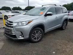 5TDJGRFH1JS044959 2018 TOYOTA HIGHLANDER