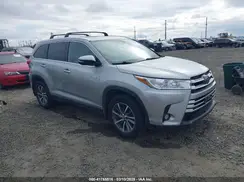5TDJGRFH1KS055686 2019 TOYOTA HIGHLANDER