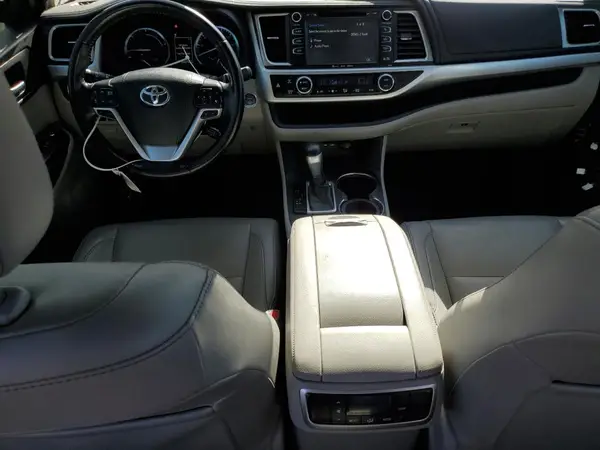 5TDJGRFH1KS058295 2019 TOYOTA HIGHLANDER - Image 8