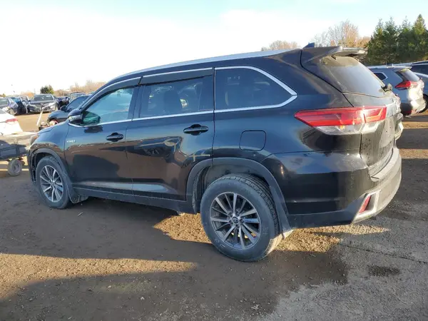 5TDJGRFH1KS061231 2019 TOYOTA HIGHLANDER - Image 2