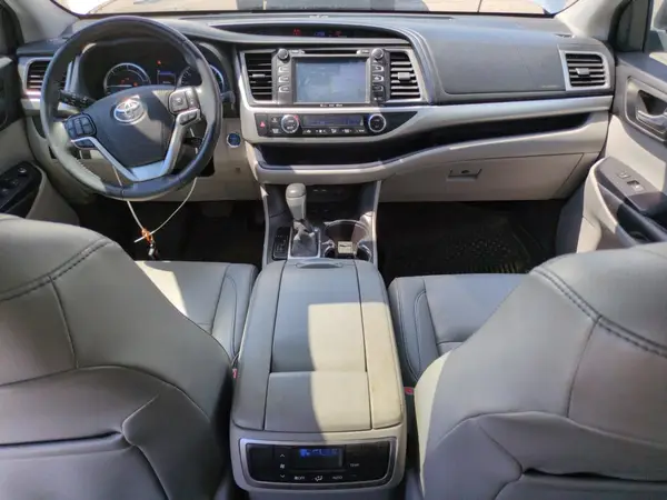 5TDJGRFH1KS062024 2019 TOYOTA HIGHLANDER - Image 8