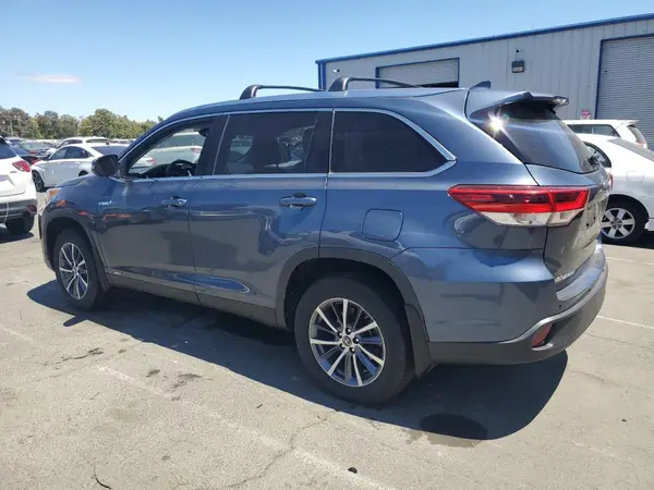 5TDJGRFH1KS066333 2019 TOYOTA HIGHLANDER - Image 2