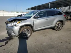 5TDJGRFH1KS069801 2019 TOYOTA HIGHLANDER