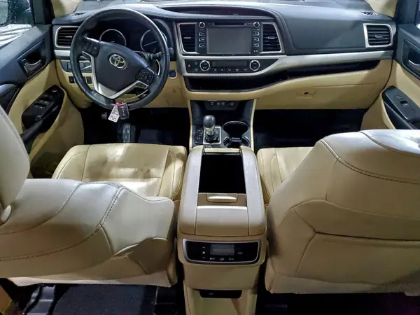 5TDJGRFH1KS071631 2019 TOYOTA HIGHLANDER - Image 8