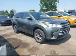 5TDJGRFH1KS074030 2019 TOYOTA HIGHLANDER