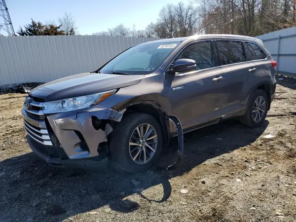 5TDJGRFH1KS077185 2019 TOYOTA HIGHLANDER - Image 1