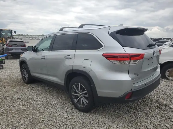 5TDJGRFH1KS078353 2019 TOYOTA HIGHLANDER - Image 2