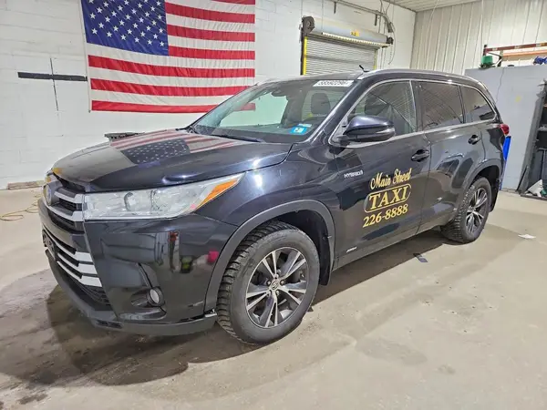 5TDJGRFH2HS020681 2017 TOYOTA HIGHLANDER - Image 1