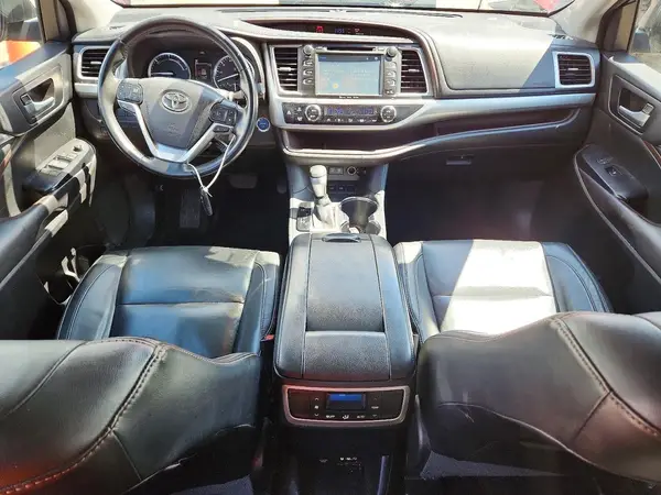 5TDJGRFH2HS025394 2017 TOYOTA HIGHLANDER - Image 8