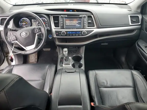 5TDJGRFH2HS033317 2017 TOYOTA HIGHLANDER - Image 8