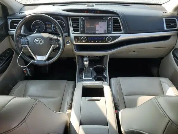 5TDJGRFH2HS034337 2017 TOYOTA HIGHLANDER - Image 8