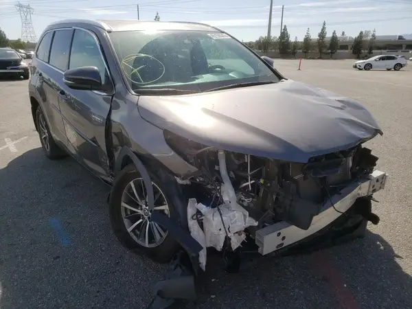 5TDJGRFH2KS053025 2019 TOYOTA HIGHLANDER - Image 1