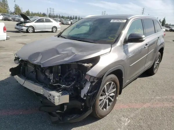 5TDJGRFH2KS053025 2019 TOYOTA HIGHLANDER - Image 2