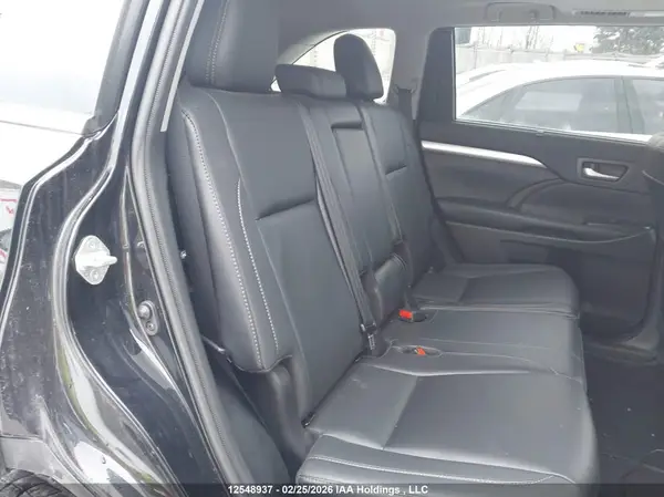 5TDJGRFH2KS054370 2019 TOYOTA HIGHLANDER - Image 8