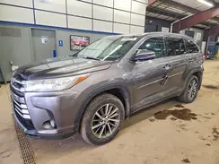 5TDJGRFH2KS076806 2019 TOYOTA HIGHLANDER
