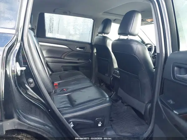 5TDJGRFH3HS021273 2017 TOYOTA HIGHLANDER - Image 8