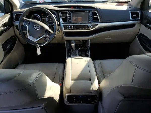 5TDJGRFH3HS026991 2017 TOYOTA HIGHLANDER - Image 8