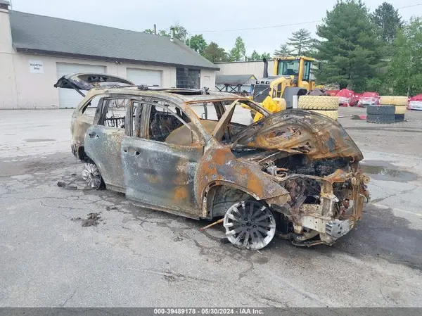 5TDJGRFH3JS037513 2018 TOYOTA HIGHLANDER - Image 1