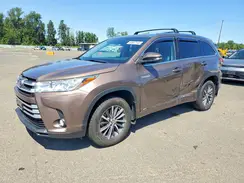 5TDJGRFH3JS040976 2018 TOYOTA HIGHLANDER