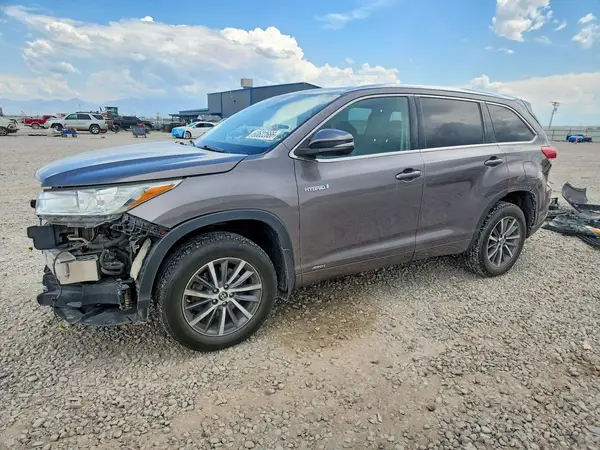 5TDJGRFH3JS048477 2018 TOYOTA HIGHLANDER - Image 1