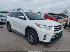 5TDJGRFH3JS051704 2018 TOYOTA HIGHLANDER