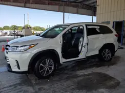 5TDJGRFH3KS056483 2019 TOYOTA HIGHLANDER