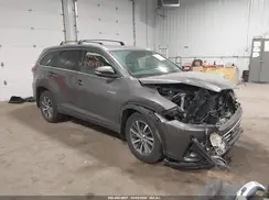 5TDJGRFH4HS028166 2017 TOYOTA HIGHLANDER