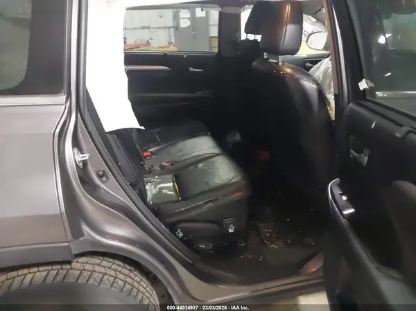 5TDJGRFH4HS028166 2017 TOYOTA HIGHLANDER - Image 8