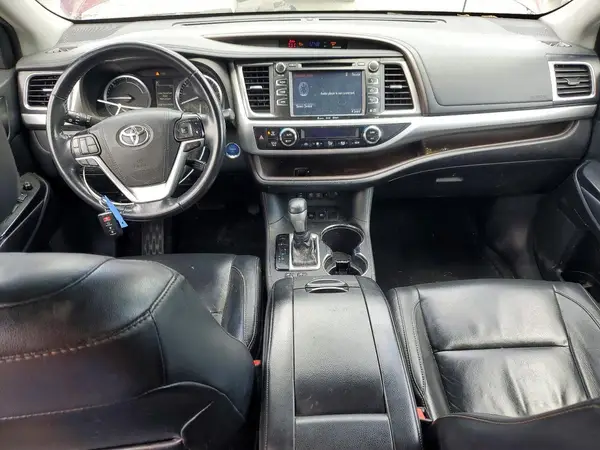 5TDJGRFH4JS038380 2018 TOYOTA HIGHLANDER - Image 8