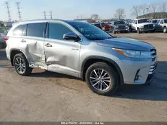 5TDJGRFH4JS042462 2018 TOYOTA HIGHLANDER