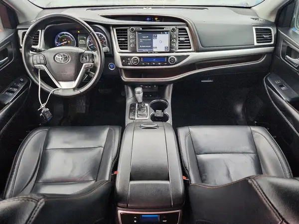 5TDJGRFH4KS070621 2019 TOYOTA HIGHLANDER - Image 8