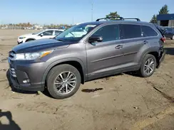 5TDJGRFH4KS072823 2019 TOYOTA HIGHLANDER