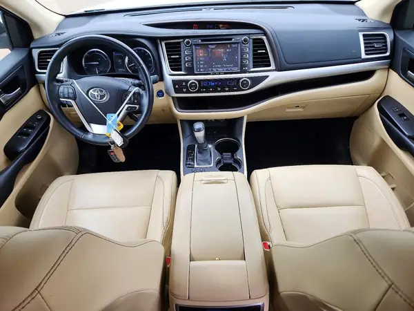 5TDJGRFH5HS035840 2017 TOYOTA HIGHLANDER - Image 8