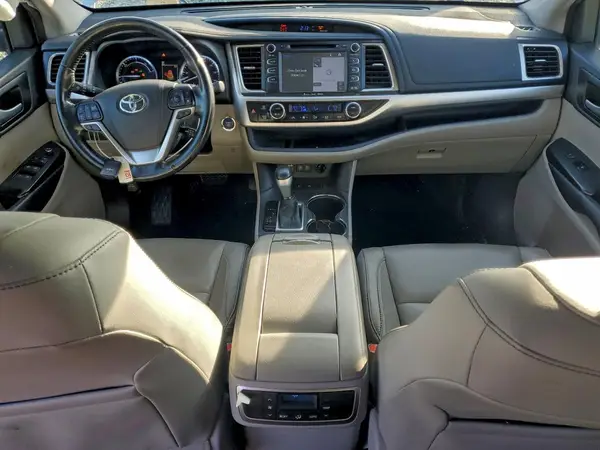 5TDJGRFH5JS038291 2018 TOYOTA HIGHLANDER - Image 8