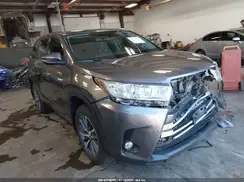5TDJGRFH5JS047847 2018 TOYOTA HIGHLANDER