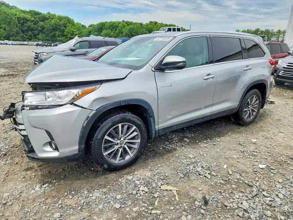 5TDJGRFH5KS052872 2019 TOYOTA HIGHLANDER - Image 1