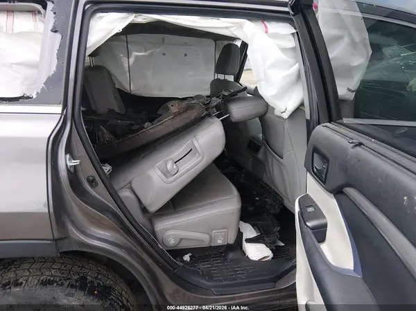 5TDJGRFH5KS059756 2019 TOYOTA HIGHLANDER - Image 8