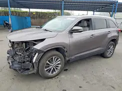 5TDJGRFH5KS060597 2019 TOYOTA HIGHLANDER