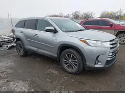5TDJGRFH5KS064570 2019 TOYOTA HIGHLANDER