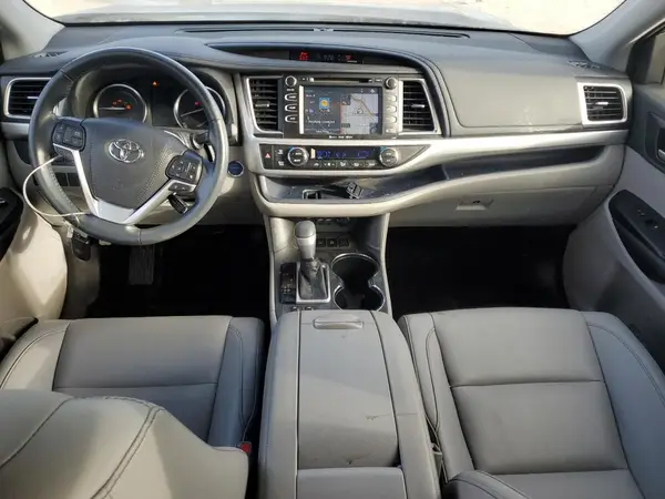 5TDJGRFH5KS068893 2019 TOYOTA HIGHLANDER - Image 8