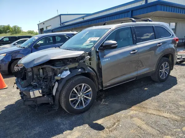5TDJGRFH5KS068943 2019 TOYOTA HIGHLANDER - Image 1