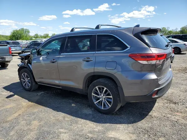 5TDJGRFH5KS068943 2019 TOYOTA HIGHLANDER - Image 2