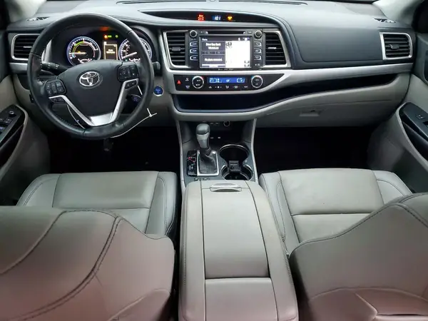 5TDJGRFH5KS076489 2019 TOYOTA HIGHLANDER - Image 8
